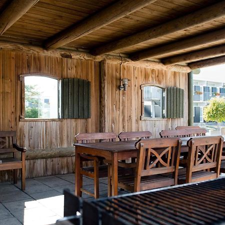 4 Person Holiday Home On A Holiday Park In Glesborg ภายนอก รูปภาพ